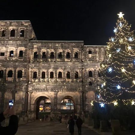 Kirchturmblick Euren شقة ترير