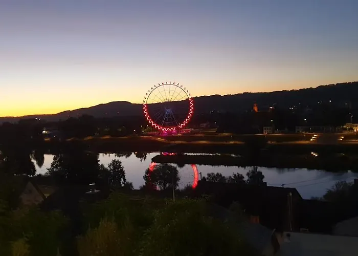 Kirchturmblick Euren Apartment